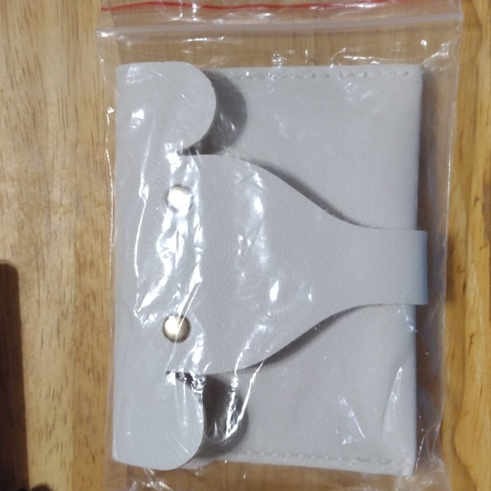 Wallet: Women's Faux Leather Elephant Coin Purse